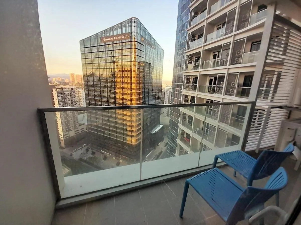 Appartamento 1 Bedroom Uptown Bgc Condo With Balcony Manila