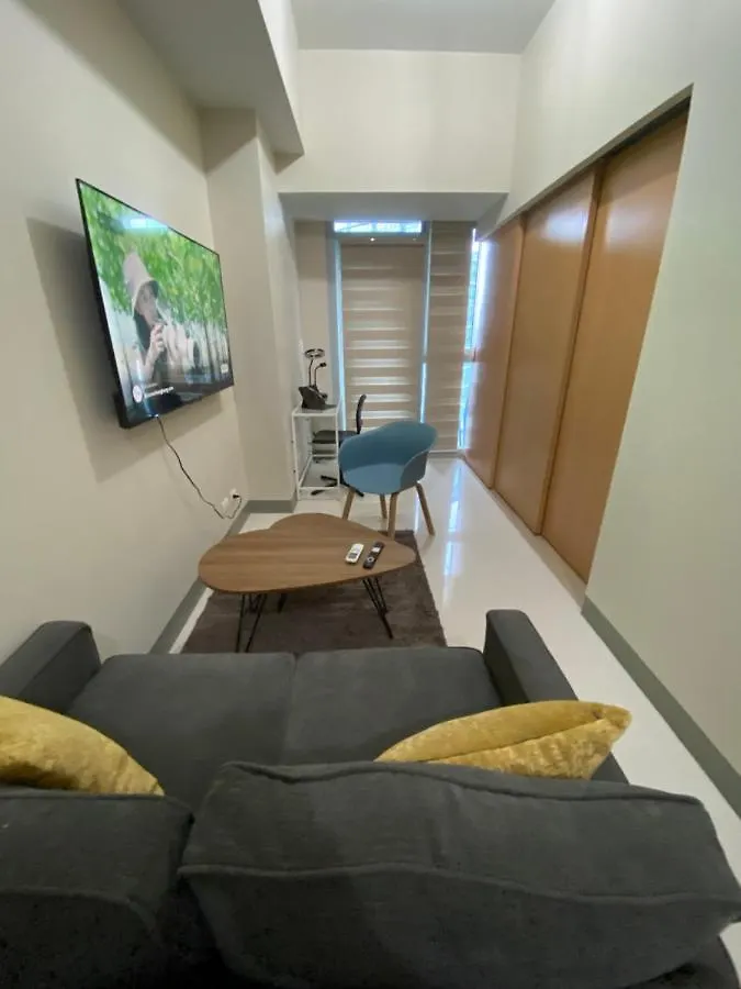 Apartment 1 Bedroom Uptown Bgc Condo With Balcony Manila