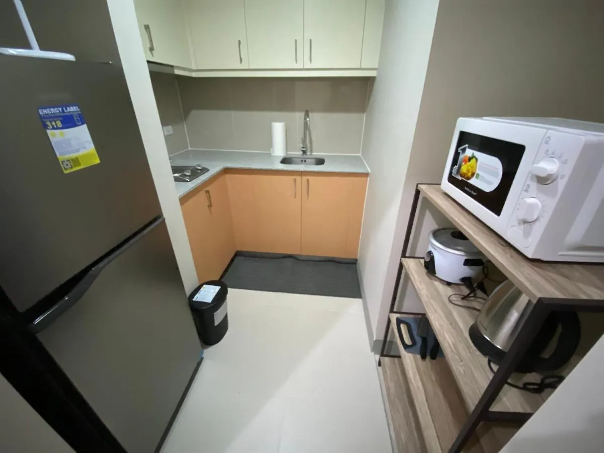 1 Bedroom Uptown Bgc Condo With Balcony Manila 0*,  Philippines