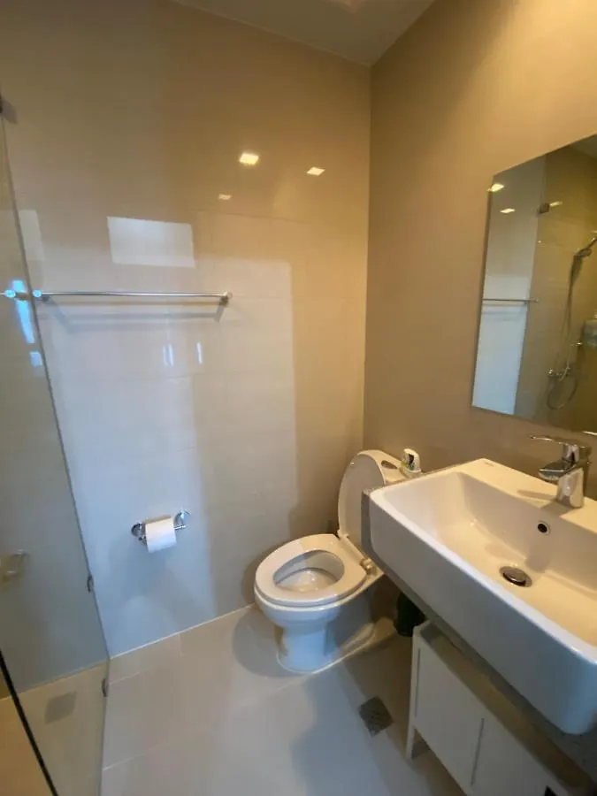 1 Bedroom Uptown Bgc Condo With Balcony Manila Apartment