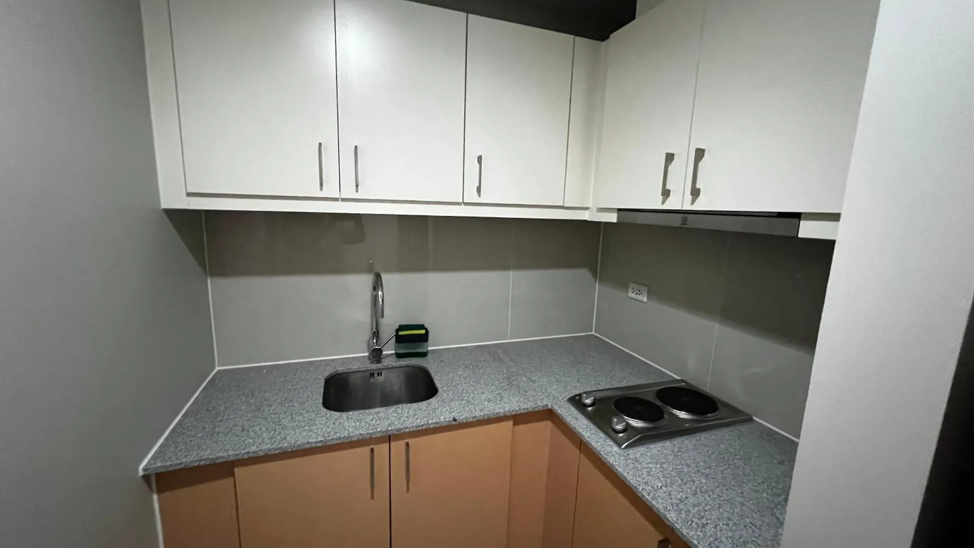 Apartment 1 Bedroom Uptown Bgc Condo With Balcony Manila